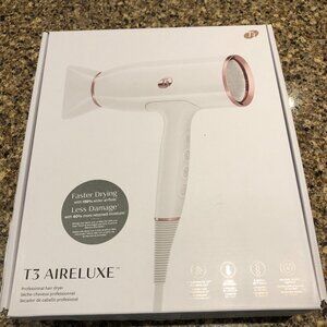 T3 Aireluxe Hair Dryer